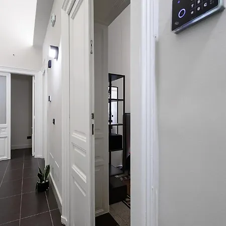 Rv 2,0 4* Μεσίνα