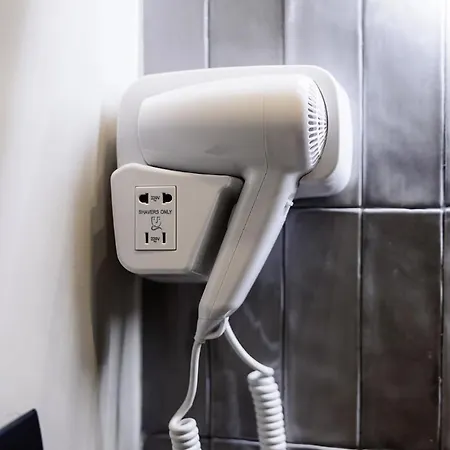 Rv 2,0 4* Μεσίνα